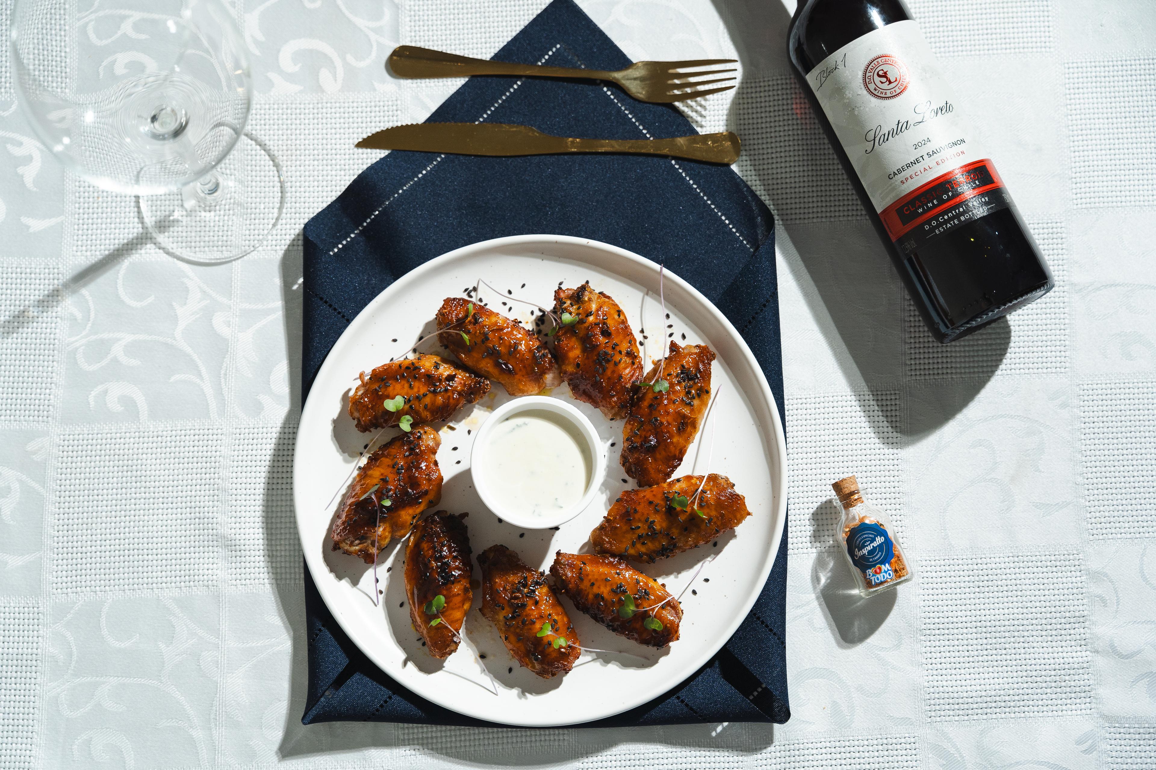 Meio da Asa de Frango na Airfryer com Molho Blue Cheese